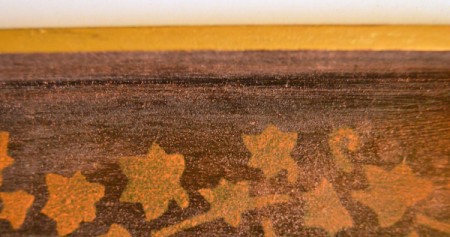 Close up of the tray and it's stamped leaves.