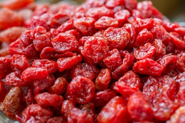 Making Cherry Cobbler Using Dried Cherries | ThriftyFun