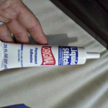 Recycled Christmas Wrapping Paper Wreath for Kids