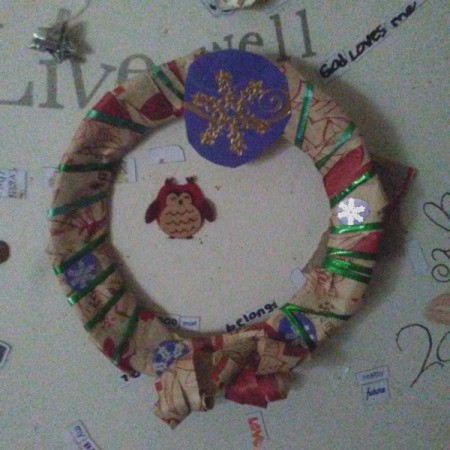 Recycled Christmas Wrapping Paper Wreath for Kids