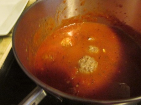Quick Fresh Meatballs - making the sauce