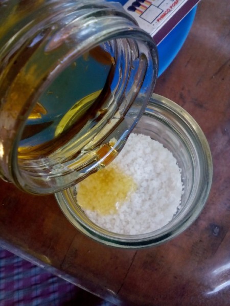 In the next step your oil is poured over the salt.