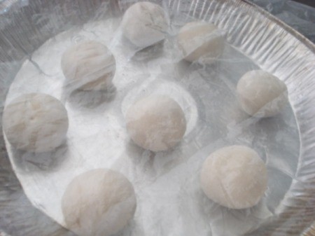 Cinnamon Buns in Orange Cups