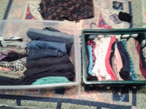 Organize Clothes by Vertical Folding