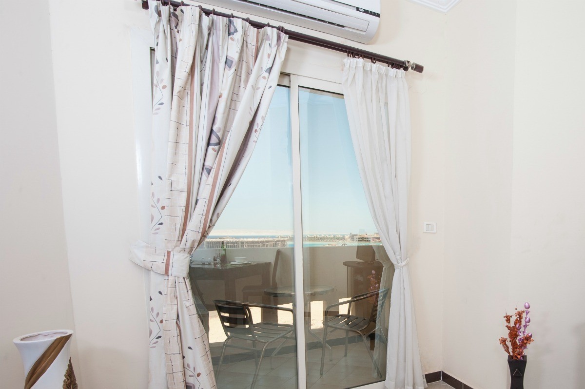 Hanging Curtains Over A Sliding Glass Door Thriftyfun