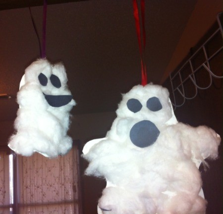 Making a Puffy Cotton Ball Ghost | My Frugal Halloween