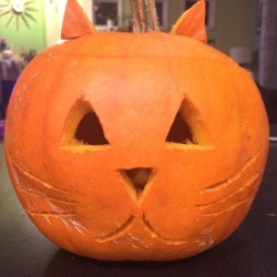 Cute kitty Jack-O-Lantern.