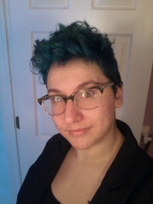 woman with hair that is dyed blue