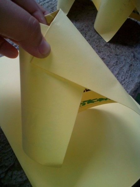 Egg Head Christmas Caroler