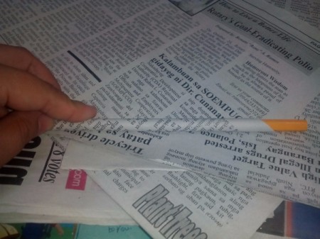 Table Top Newspaper Christmas Tree