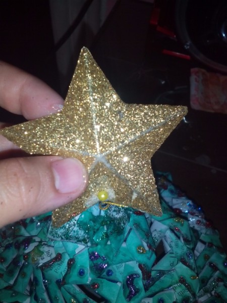 Table Top Newspaper Christmas Tree