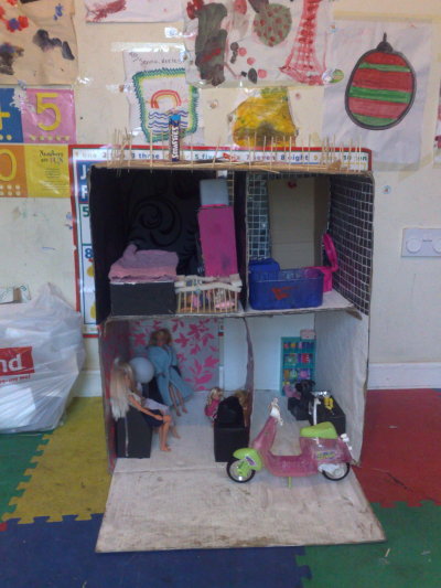 barbie doll house things