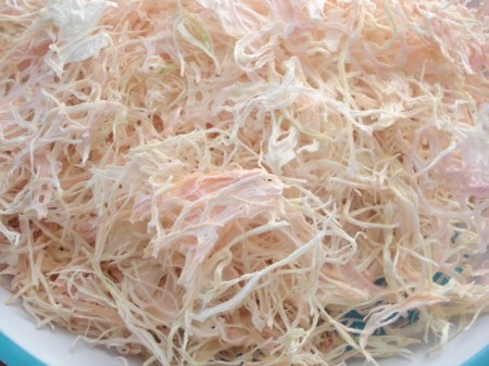 dried sliced onion