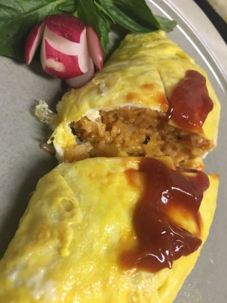 added catsup to scored omuriceon plate