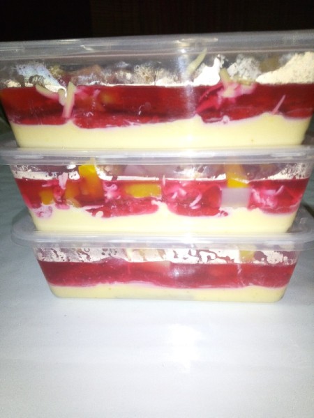 Creamy Fruta containers filled to refrigerate