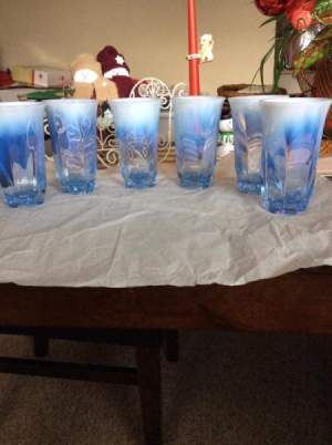 Identifying Vintage Drinking Glasses - marbled clear, white, and blue glasses