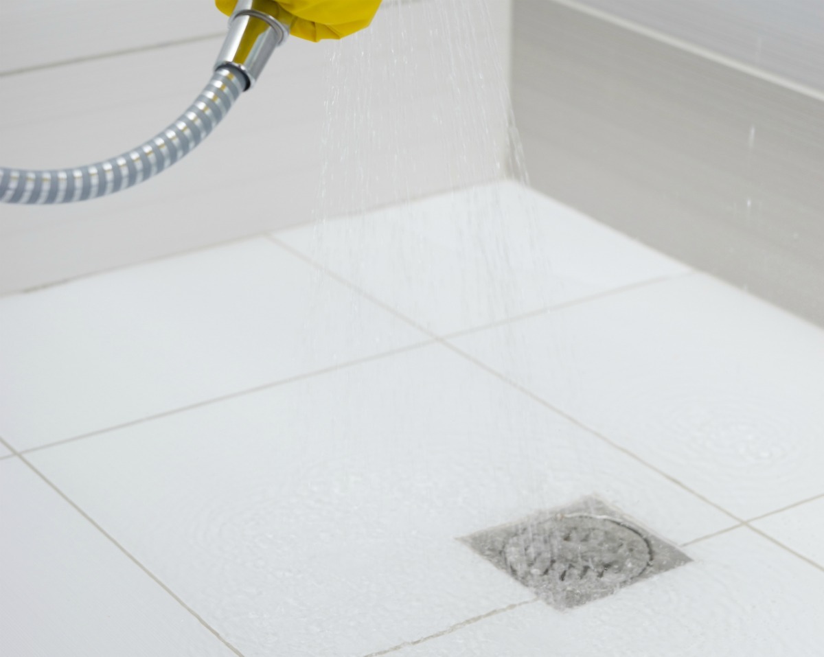 Removing Rust Stains From A Shower, How To Remove Rust Stains From Bathroom Floor Tiles
