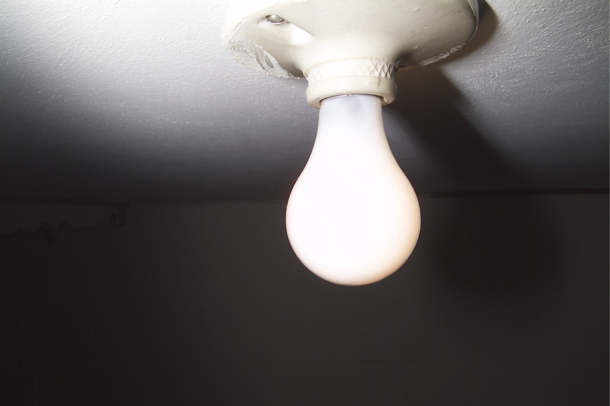 ceiling bulb