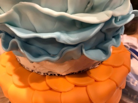 'Sharky' Goldfish Birthday Cake - follow the same steps to add two rows of the medium blue fondant