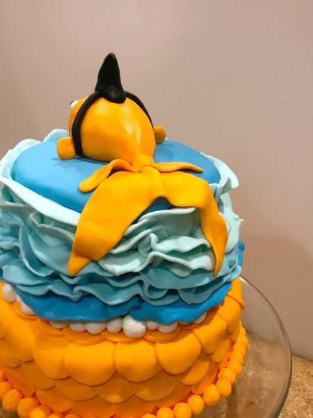 'Sharky' Goldfish Birthday Cake - view of the tail from the back