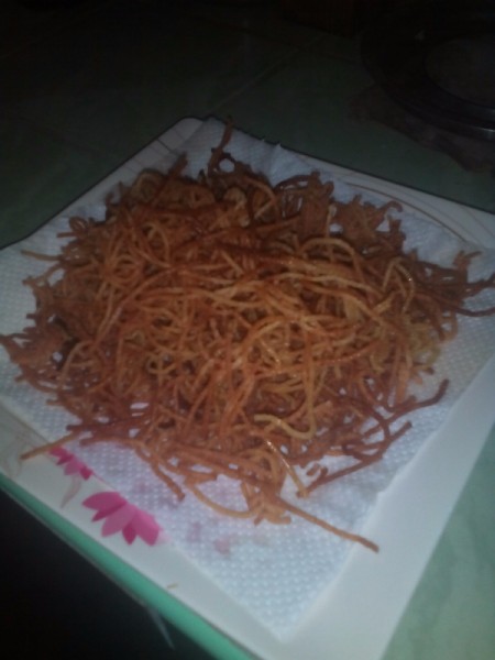 Crunchy Spaghetti with Cheese