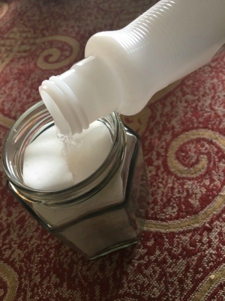 DIY Nail Polish Remover Jar - add enough nail polish remover to saturate sponge