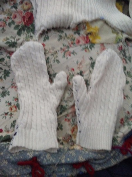 Cozy Mittens from Sweater - finished mittens