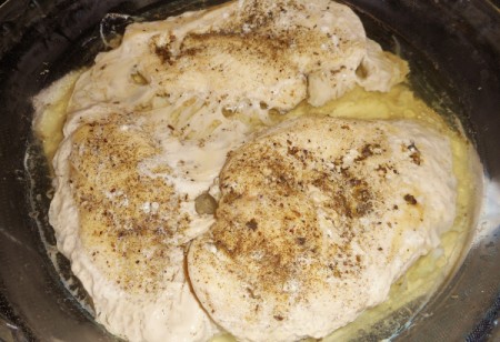 baked chicken in glass dish