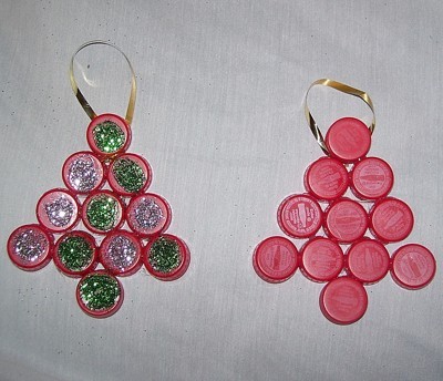 Two ornaments with glitter and without