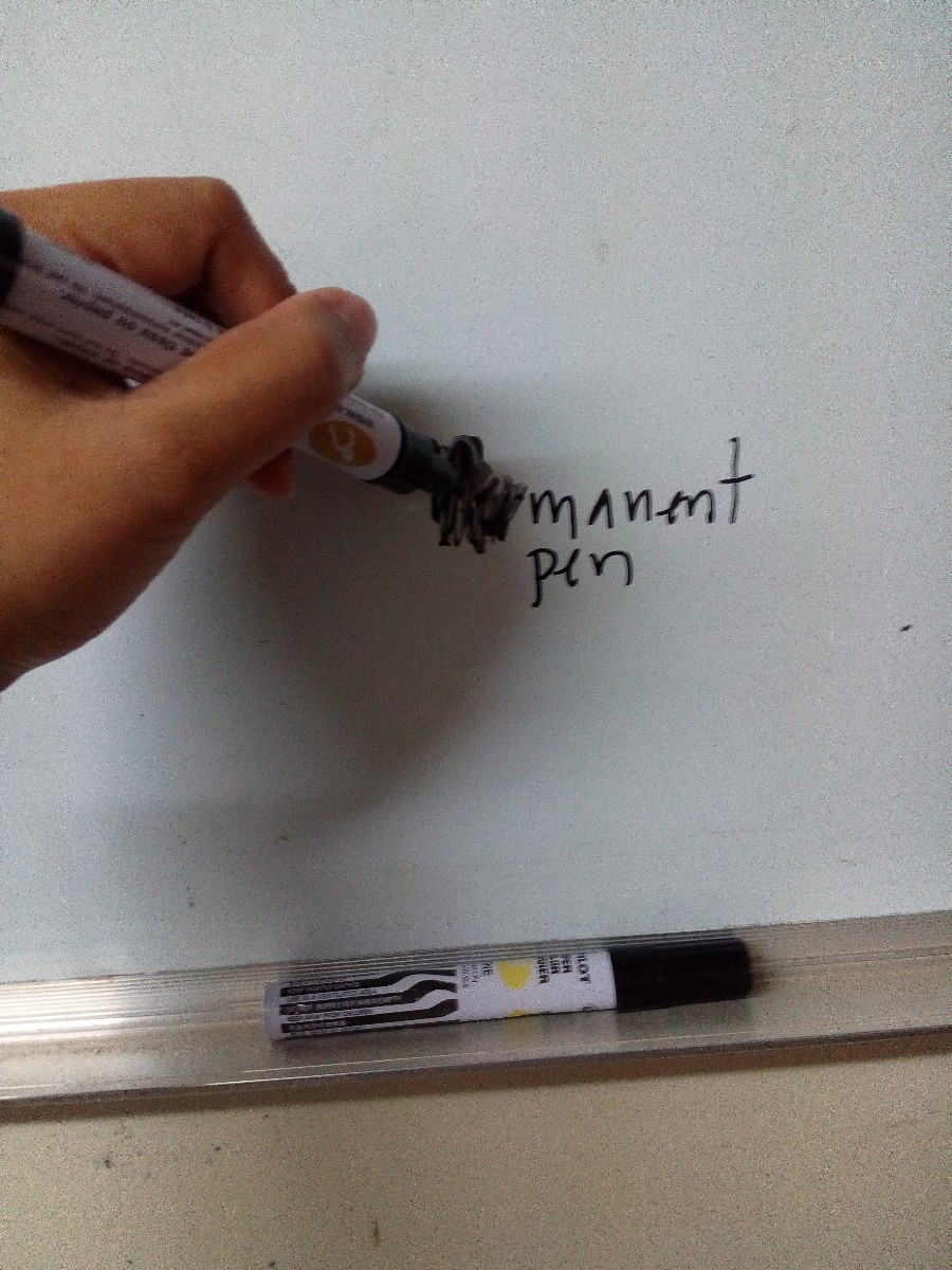 Removing Permanent Marker on Whiteboard | ThriftyFun