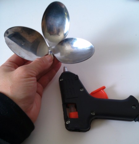 Spoon Flower - third petal added