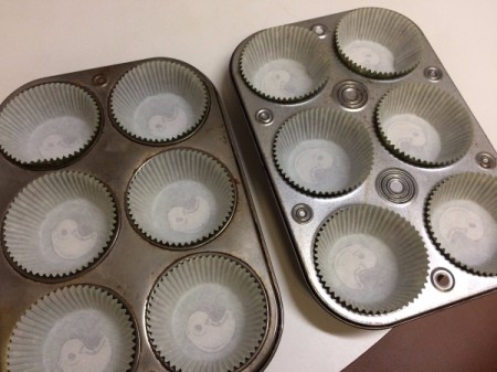 papers in muffin tins