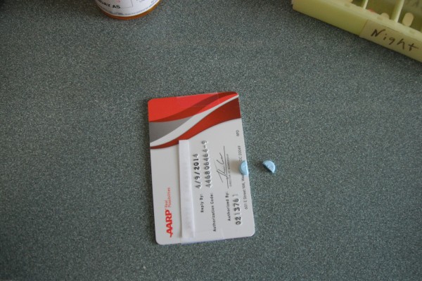 Plastic Card As Pill Splitter ThriftyFun