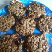 A plate of breakfast cookies made with healthy ingredients.