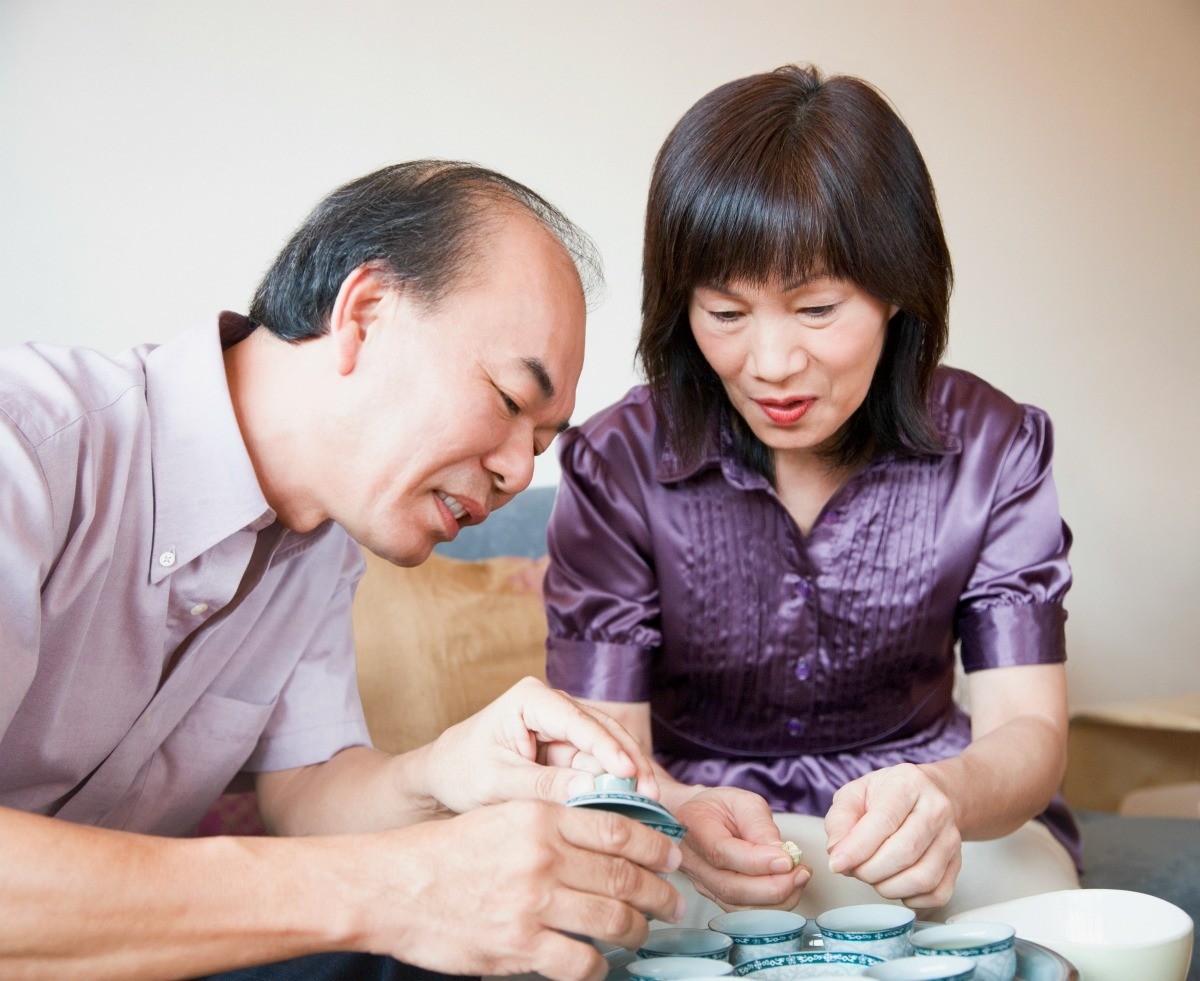 Getting Antiques Appraised Before Selling ThriftyFun