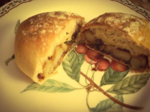 cut samosa on plate