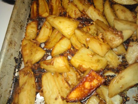 cooked soup mix taters on baking pan