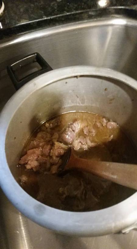 removing bones from pressure cooker