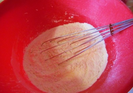 mixing frosting