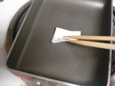 oiling flat rectangular pan