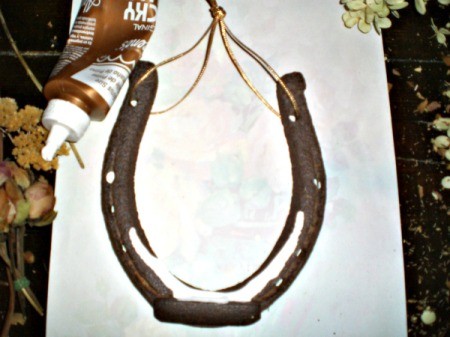 Charming Lucky Horseshoe - add tacky glue to the arch of the horseshoe