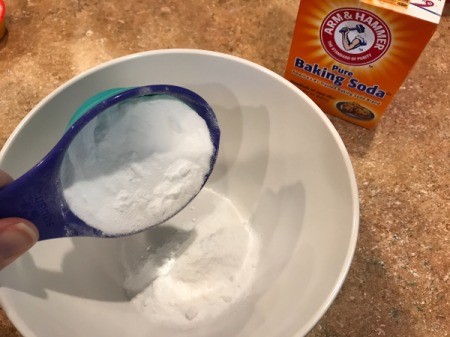 Homemade Bath Bombs - adding baking soda to bowl