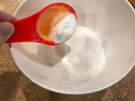 Homemade Bath Bombs - adding citric acid
