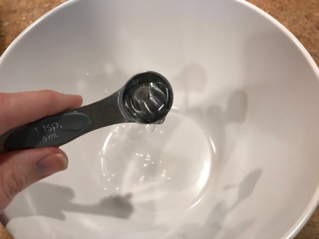 Homemade Bath Bombs - in separate bowl add water