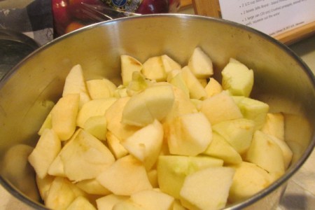 Homemade Chunky Applesauce