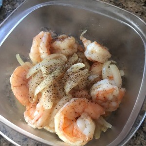 Sautéed Shrimp with Garlic and Onions in bowl