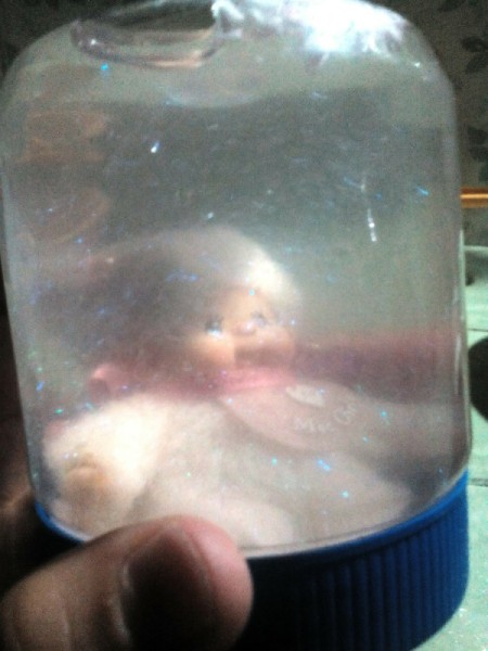 Easy Snow Globe - finished snow globe