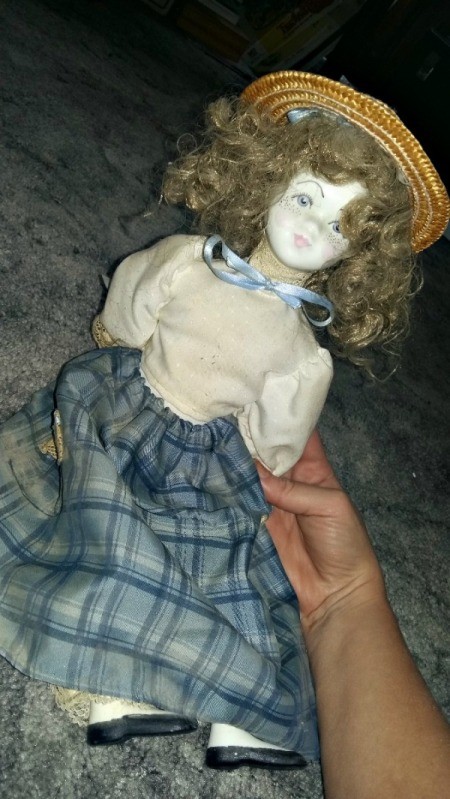 Information and Value of Porcelain Dolls