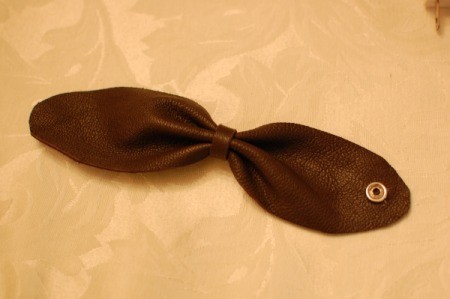 DIY Leather Bow Bracelet - sew snaps on for best attachment