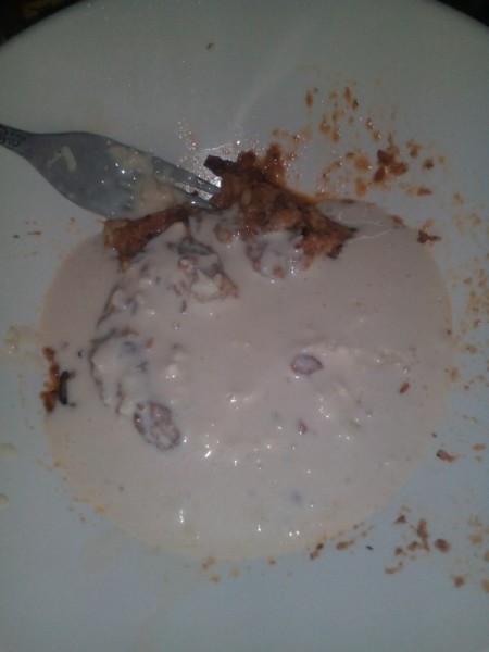 adding tuna to flour mixture